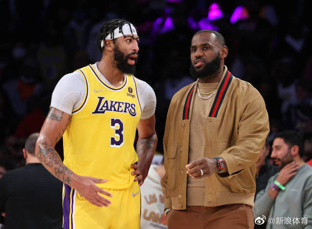 詹姆斯伤病报告 0957-dea5f99d46a5f8997b490a921650ae72.jpg