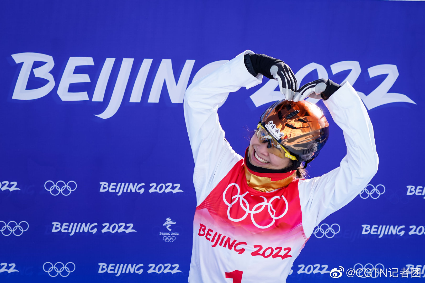 自由式滑雪空中技巧金牌 176d-23486969cde1f5db55a7291da9357548.jpg