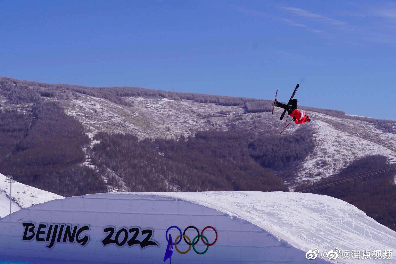 自由式滑雪坡面障碍比赛地点 7abf-b09ef1111d434b271f685a1ec6ecb487.jpg