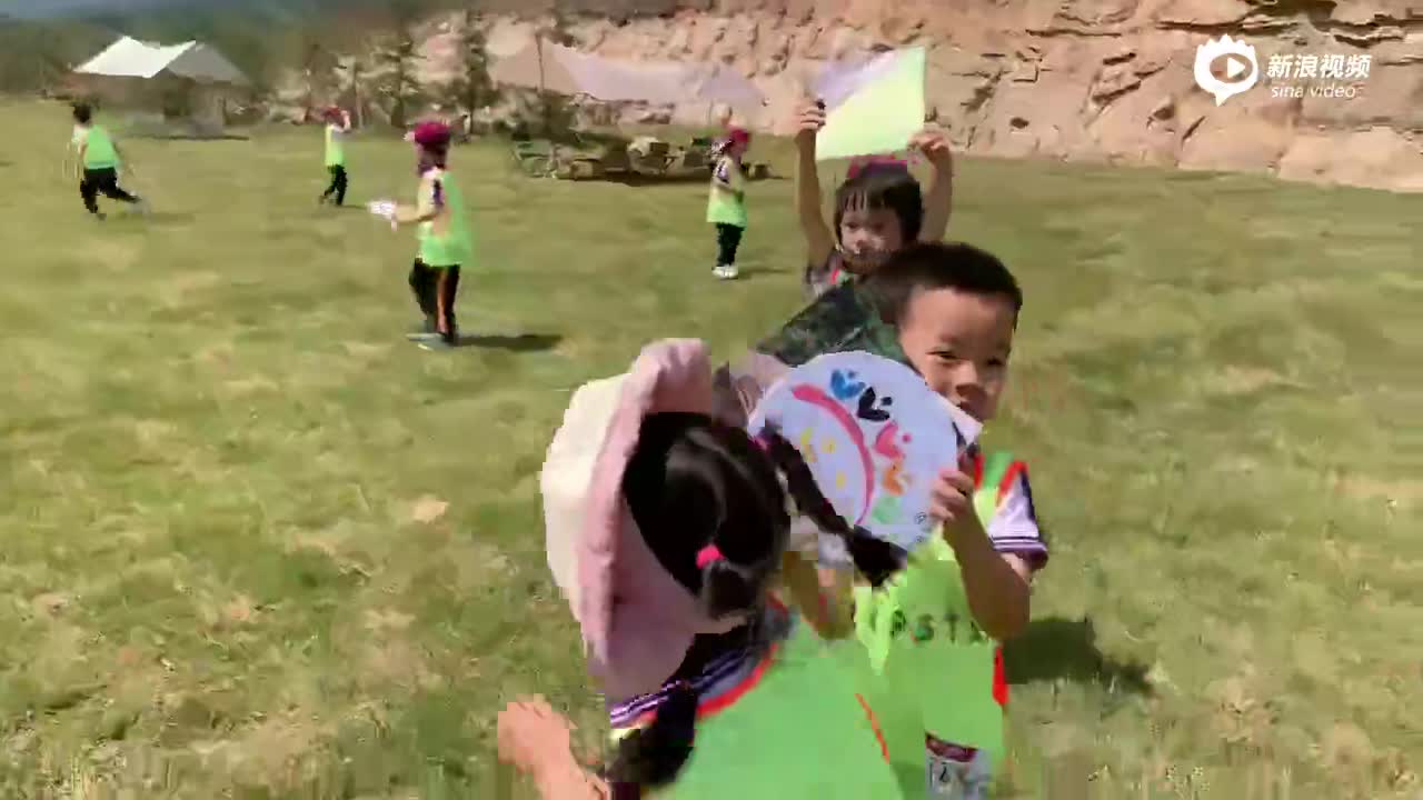 银座幼教家长和幼儿代表一起走进银座幼教·莱芜雪野自然教育营地