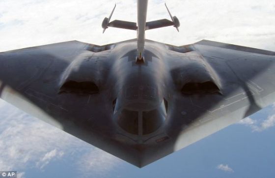 美国空军的B-2A隐形轰炸机。美国科学家正在研发所谓的量子雷达,能够识破敌方用于愚弄反飞机系统的反制措施 美国空军的B-2A隐形轰炸机。美国科学家正在研发所谓的量子雷达,能够识破敌方用于愚弄反飞机系统的反制措施
