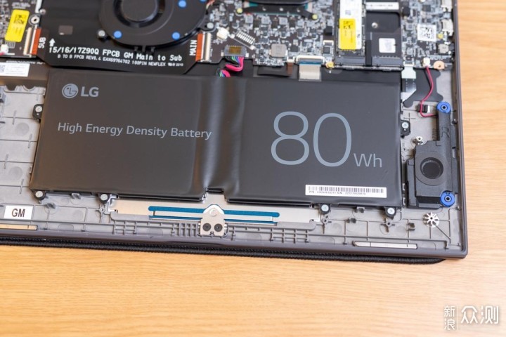 单手轻松掌控的16寸大屏笔记本:LG gram 16 _新浪众测