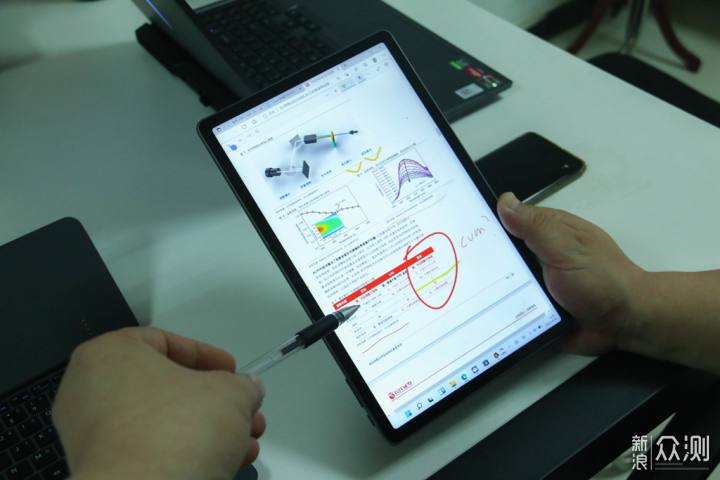 跑分84万酷比魔方IWORK GT二合一平板体验如何_新浪众测