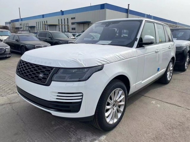 2022款路虎揽胜行政3.0P400 现车122万