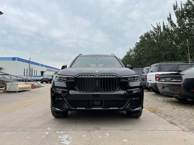 2022款宝马X7美版豪华六座最新报价88万