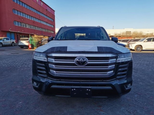 2022款丰田酷路泽3500实拍大图活动报价