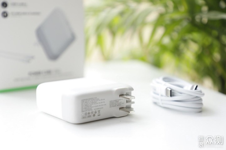 出门带一个就够了!IDMIX 140W氮化镓充电套装休闲区蓝鸢梦想 - Www.slyday.coM 出门带一个就够了!IDMIX 140W氮化镓充电套装休闲区蓝鸢梦想 - Www.slyday.coM