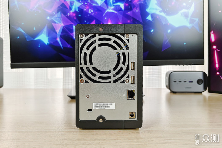 推荐入门NAS组合：威联通TS-216+西数红盘Plus_新浪众测