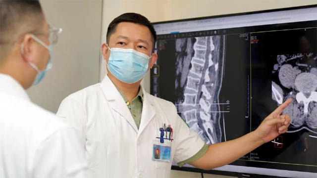 医生悄悄垫付手术费