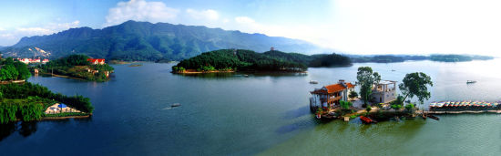 龙水湖全景