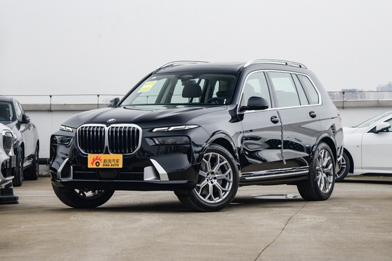有颜值还有料，内外兼修的宝马X7最高直降4.82万啦！