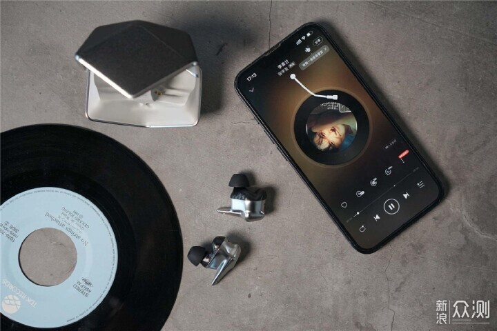真無線耳機大殺器!HIFIMAN無線版天鵝有點頂_新浪眾測
