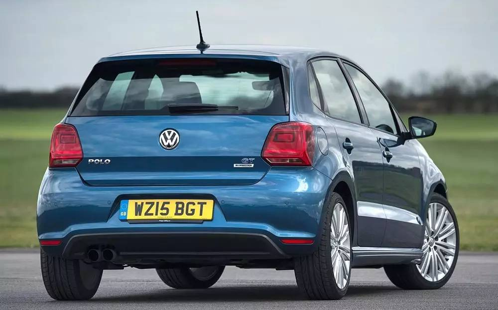 你好，请提供与你注册账号时背景不同的手持身份证照片、之前绑定的登