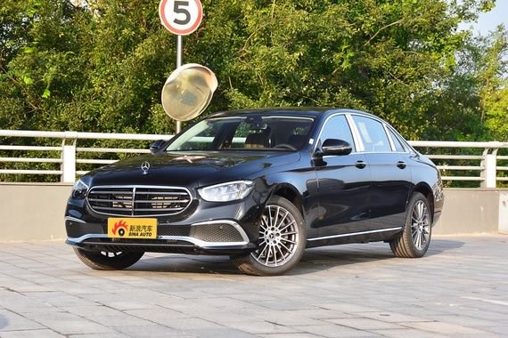 空间足够，操控给力，最高还能便宜6.61万，这样的奔驰E级不来一沓？