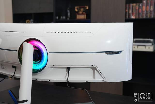 Samsung玄龍騎士Neo G9:大曲面機皇王者_新浪眾測