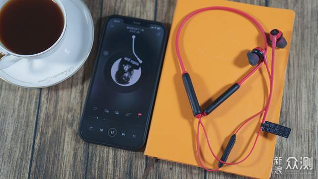 聽歌,遊戲,運動全方位-HyperX Cloud Buds_新浪眾測