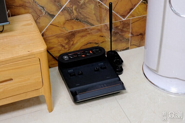 輕鬆擁有潔淨的家居環境，小米無線洗地機2 _新浪眾測