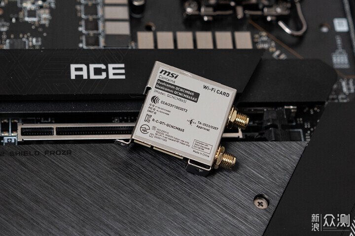 微星 MEG Z790 ACE MAX 開箱評測_新浪眾測