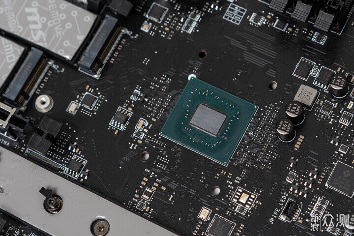 微星 MEG Z790 ACE MAX 開箱評測_新浪眾測