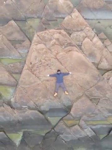 海岸线上的千里江山图