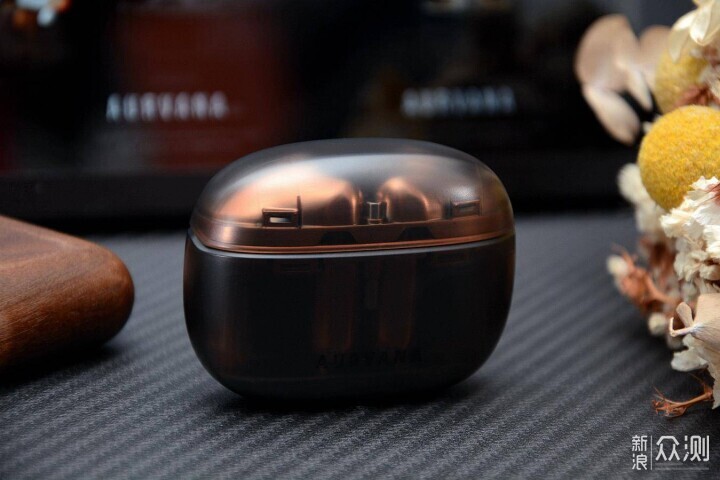 xMEMS固態揚聲器,創新Aurvana Ace2耳機開箱_新浪眾測