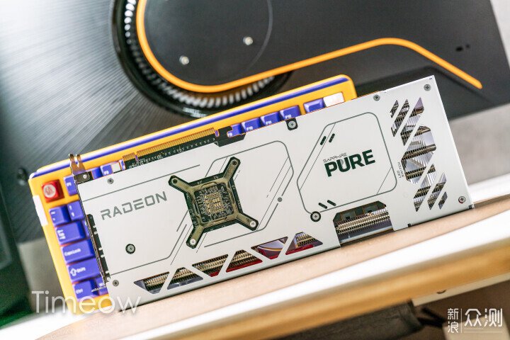 3000元顯卡王者-藍寶石RX 7700 XT極地版評測_新浪眾測