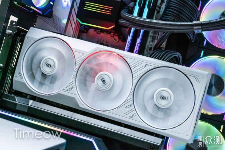 3000元顯卡王者-藍寶石RX 7700 XT極地版評測_新浪眾測