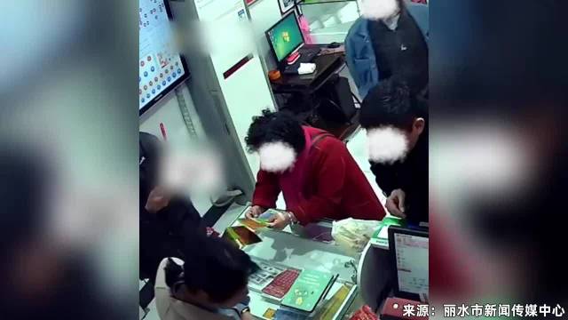 男子随手一刮喜中80万