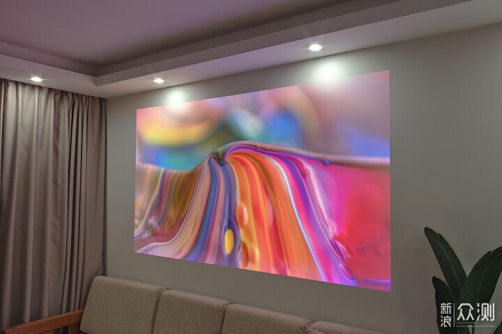 電視已成過去式！極米RS 10 Ultra典藏版開箱_新浪眾測