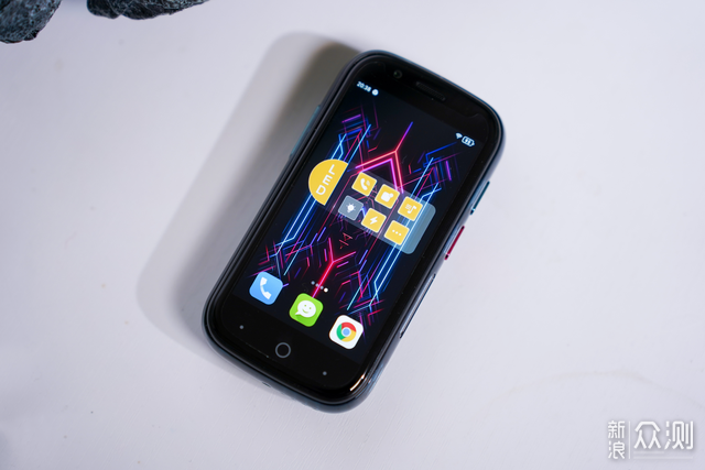 小屏幕手機能否複製小屏iPhone的成功Jelly 2S_新浪眾測