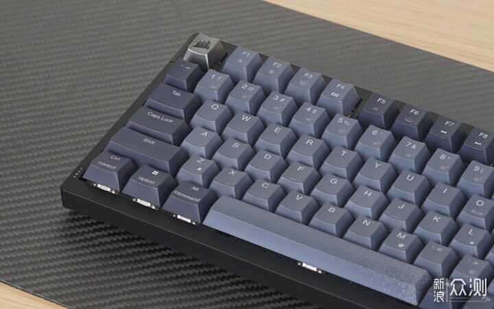 美商海盜船K65 PLUS鍵盤：遊戲玩家的最佳拍檔_新浪眾測