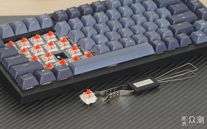 美商海盜船K65 PLUS鍵盤：遊戲玩家的最佳拍檔_新浪眾測