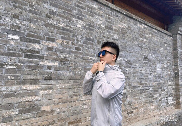 博士的戶外輕量化選擇:天石鵝鎧甲防曬風殼_新浪眾測