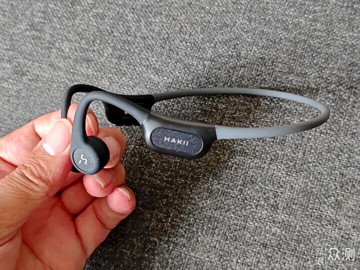 HAKII SURVIN哈氪漫遊骨傳導耳機讓運動更帶勁_新浪眾測