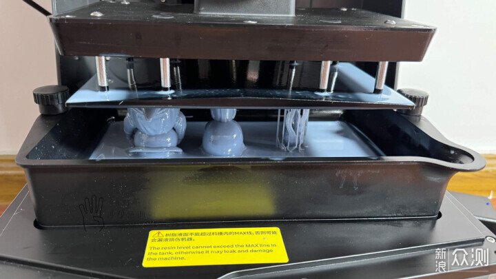 愛樂酷土星4U光固化3D打印機讓你實現手辦自由_新浪眾測