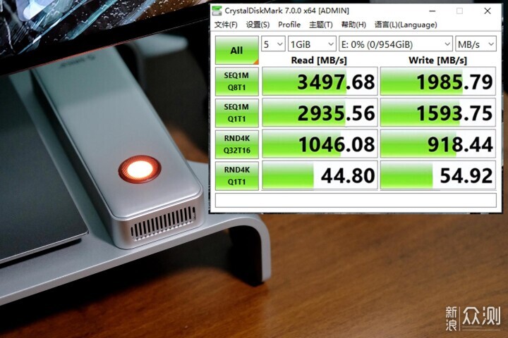 散熱高效讀寫起飛，奧睿科USB4炫影固態硬盤盒_新浪眾測