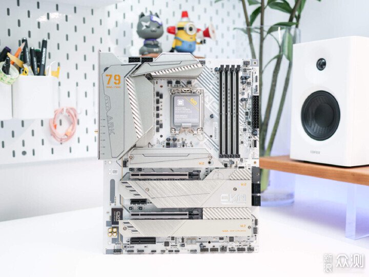 旗艦入列!七彩虹CVN Z790D5 ARK 方舟主板_新浪眾測