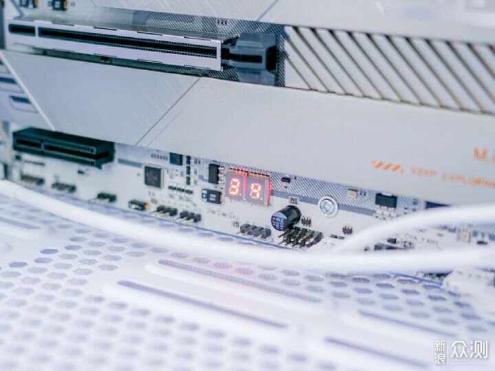 旗艦入列!七彩虹CVN Z790D5 ARK 方舟主板_新浪眾測