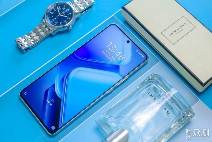 iQOO Z9 Turbo體驗:小而美的性能續航水桶機_新浪眾測