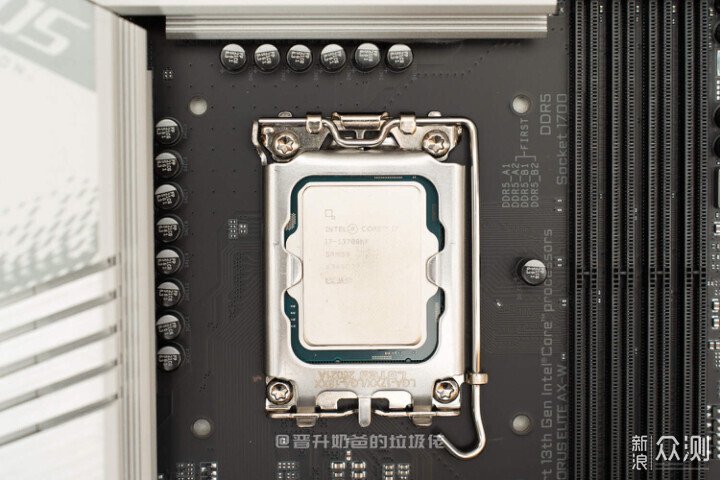 高性能高性價比DIY組合，i7-13700KF+RTX4070S_新浪眾測