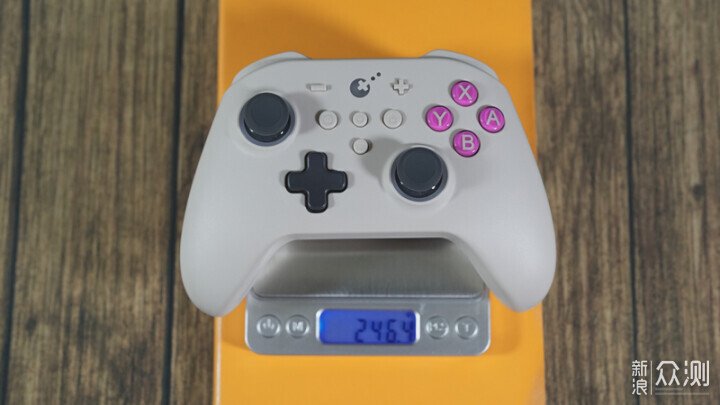 玩遊戲必備一款好手柄-穀粒金剛3Pro遊戲手柄_新浪眾測