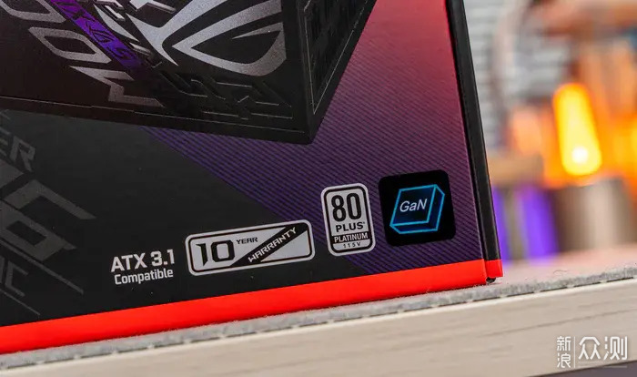 AsusROG STRIX白金雷鷹1000W氮化镓電源開箱_新浪眾測