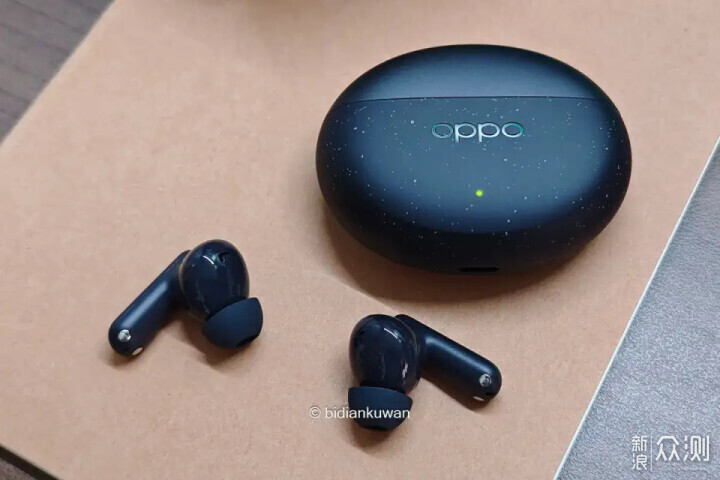 三百塊內最強:OPPO Enco Air4 Pro深降噪耳機_新浪眾測