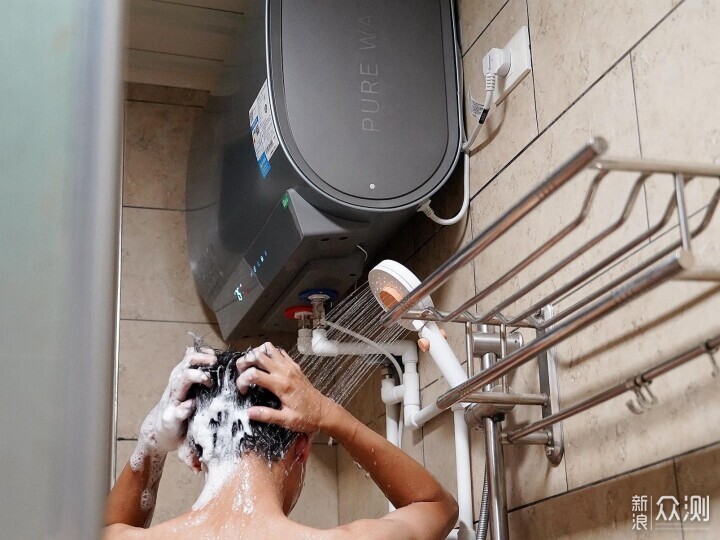 找準洗澡搭子,美的玲瓏活水UDpro,省1/3空間_新浪眾測