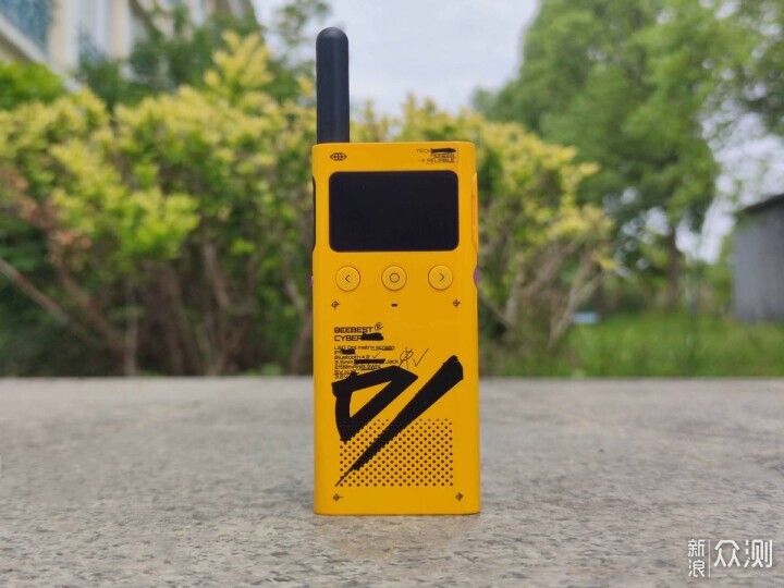 極蜂輕薄戶外對講機:探索未知,通訊無憂_新浪眾測