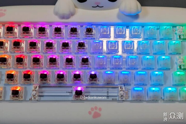 100%全POK+極致手感:IQUNIX璞玉軸改裝體驗_新浪眾測
