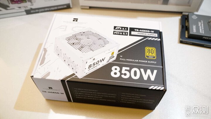 最強聯名!技嘉Z790電競雕X與威剛XPG白曜雕_新浪眾測