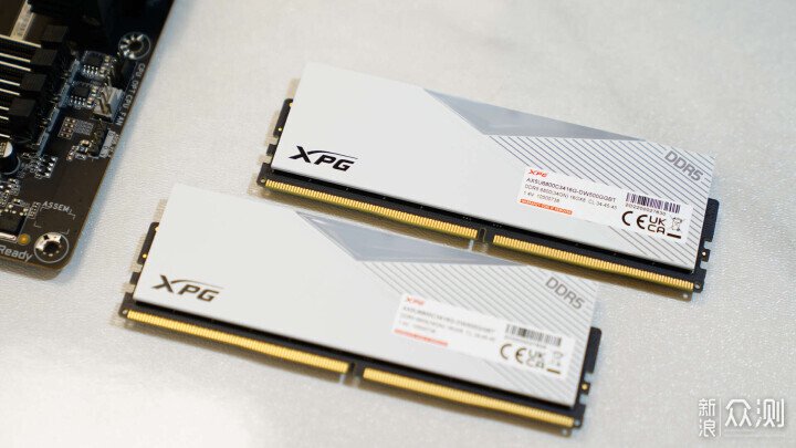 最強聯名!技嘉Z790電競雕X與威剛XPG白曜雕_新浪眾測