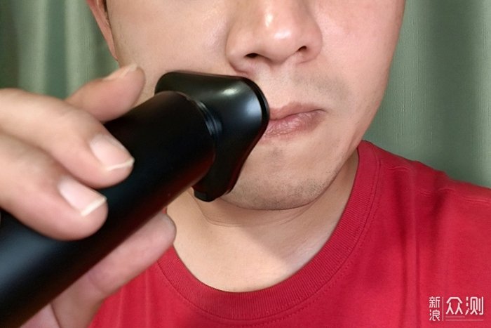 映趣智能剃鬚刀BS6H:閉眼入,潔淨鬍鬚有一套_新浪眾測
