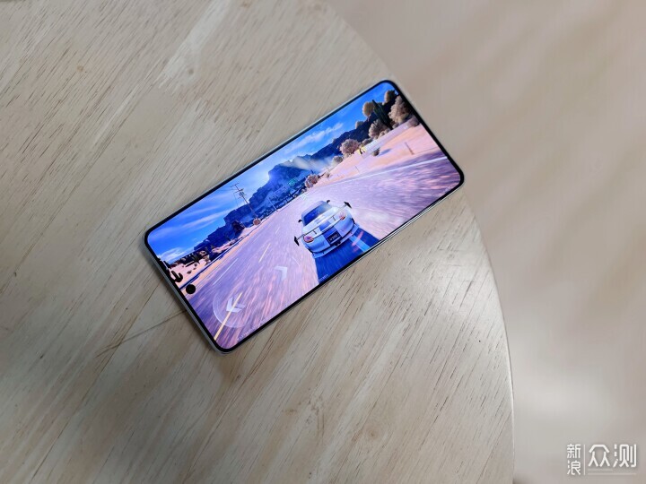 淚目,iQOO Neo9S Pro是值得陪伴你青春的手機_新浪眾測